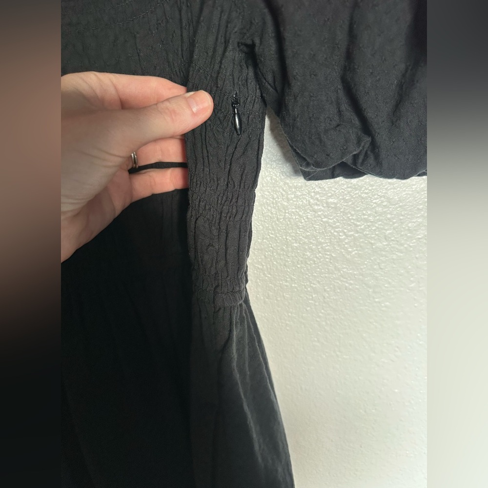 Madewell black dress. Smocked bodice puff sleeves size 4 - Picture 9 of 11